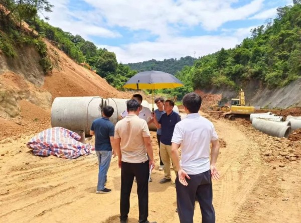 公司技术团队赴河源生活垃圾填埋厂参观交流 公司技术团队赴河源生活垃圾填埋厂参观交流