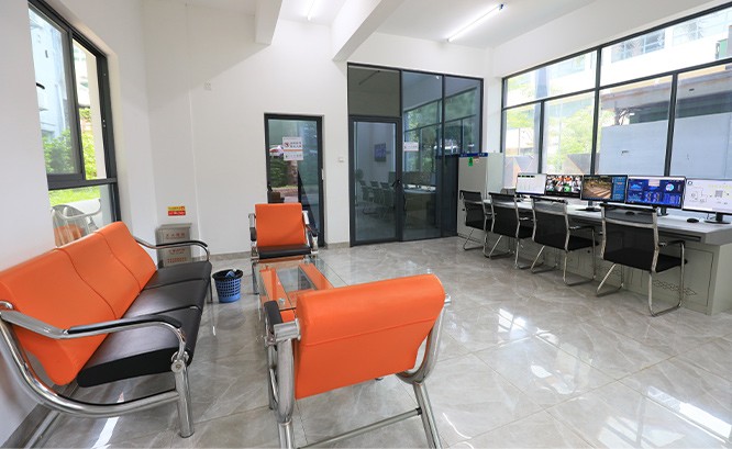 华侨城创意园地埋式垃圾中转站